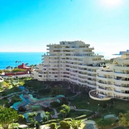 Benalbeach Vistas Al Mar Daire *